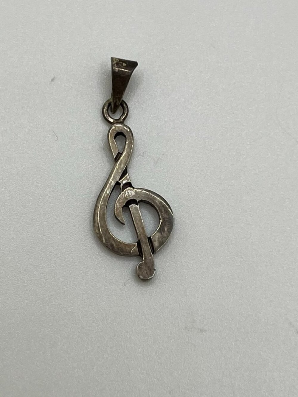 Vintage 925 Sterling Silver Treble Clef Music Note Pendant Charm Silver flat